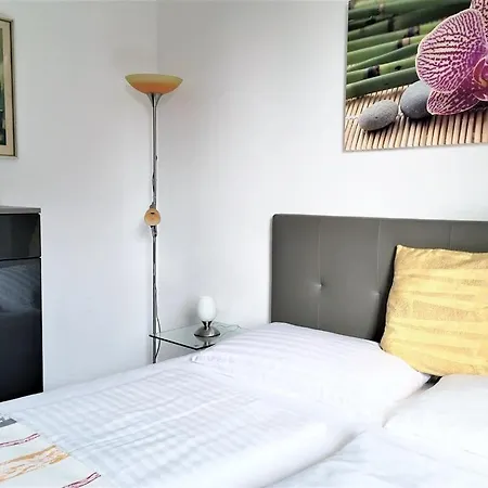 Peter Apartment *